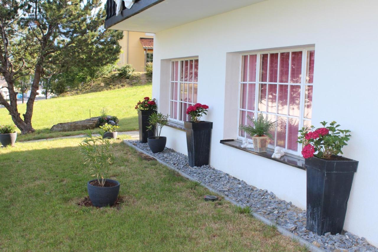 Chalet Esher Surrey Ried-Brig 외부 사진