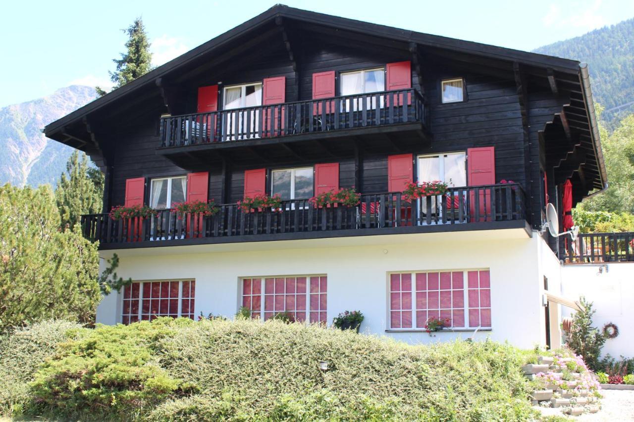 Chalet Esher Surrey Ried-Brig 외부 사진