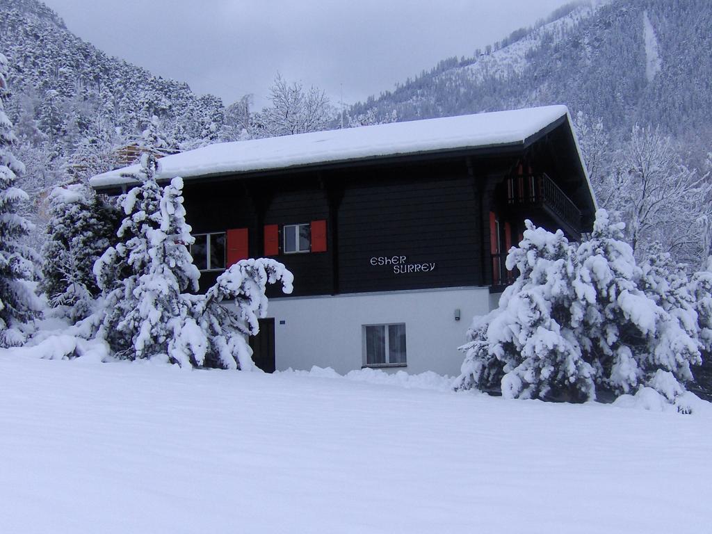Chalet Esher Surrey Ried-Brig 객실 사진