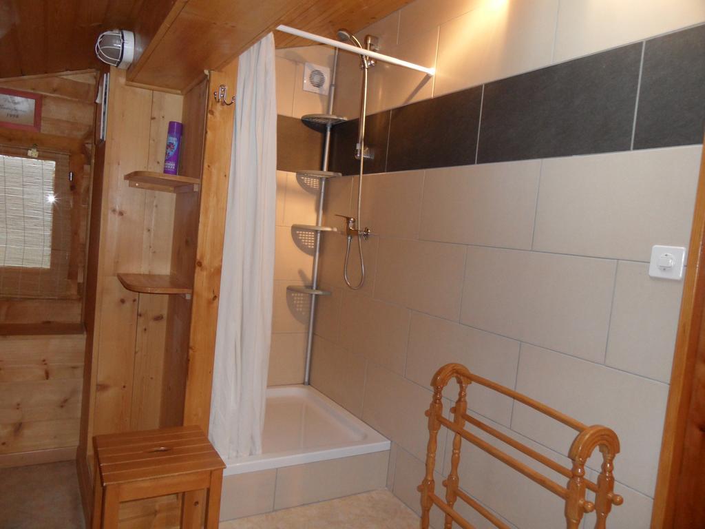 Chalet Esher Surrey Ried-Brig 외부 사진