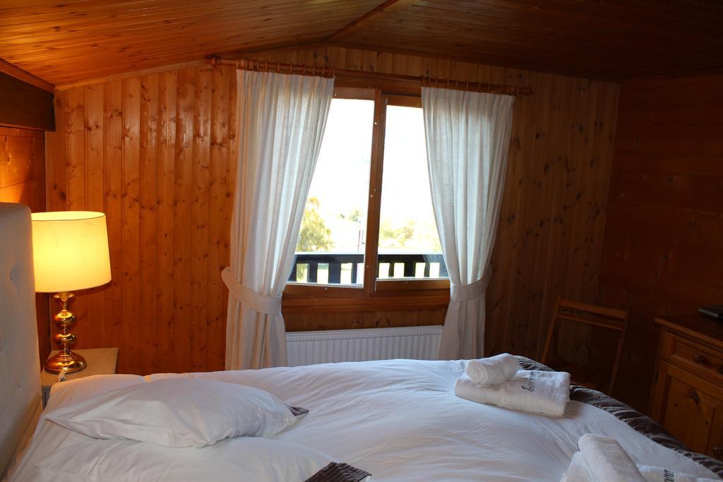 Chalet Esher Surrey Ried-Brig 외부 사진